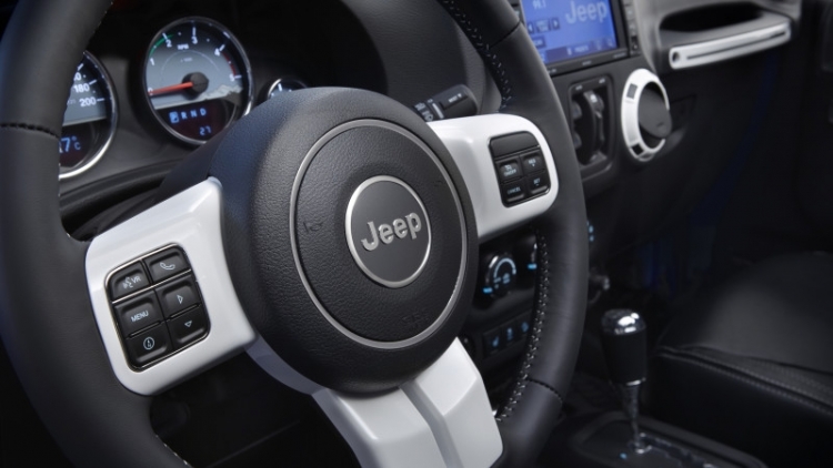 Бренд Jeep презентовал две модели внедорожников 